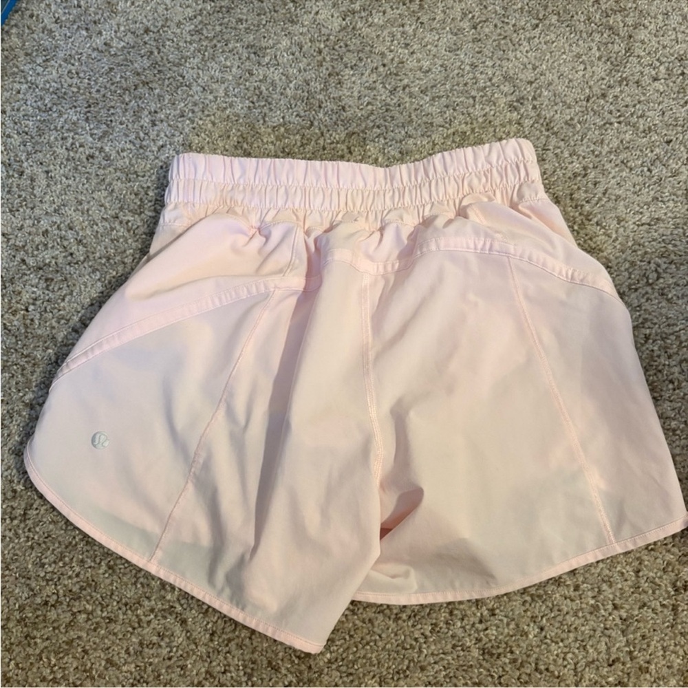 Lululemon Athletica meadowsweet hottie hot Shorts